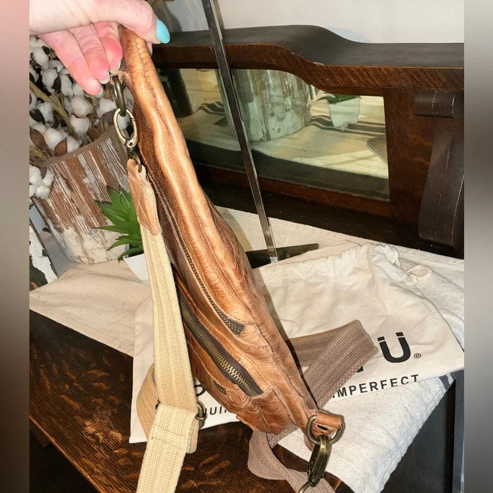 Bed Stu Leather Andie Sling Backpack Cafe Latte Retail $260 - Picture 4 of 12